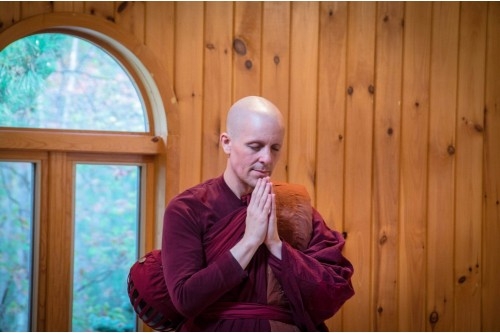 Trị bệnh bằng thiền định